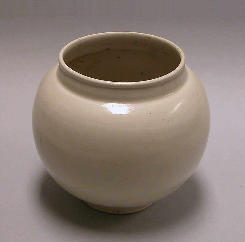 Jar, Porcelain with creamy white glaze (Ding ware), China 