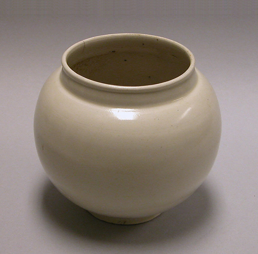 Jar, Porcelain with ivory glaze (Ding ware), China 