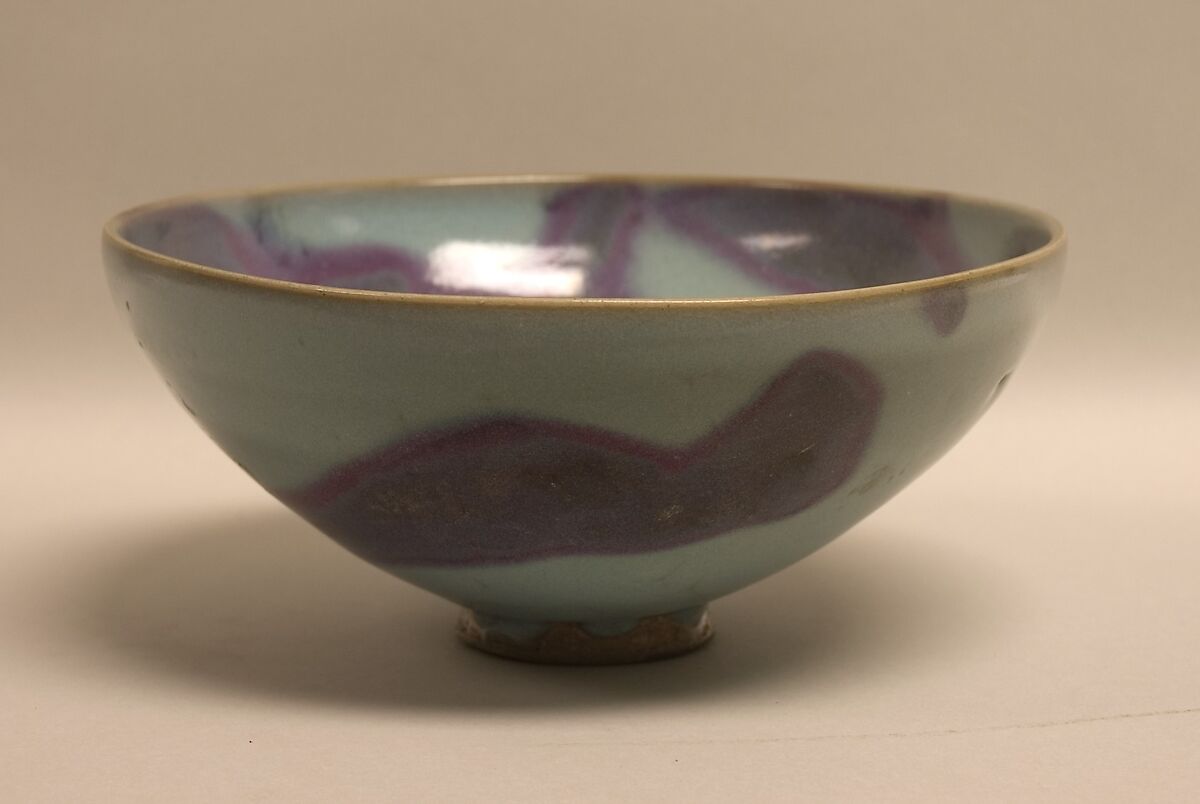Bowl, Porcelain with glaze and copper-red splash (Jun ware), China 