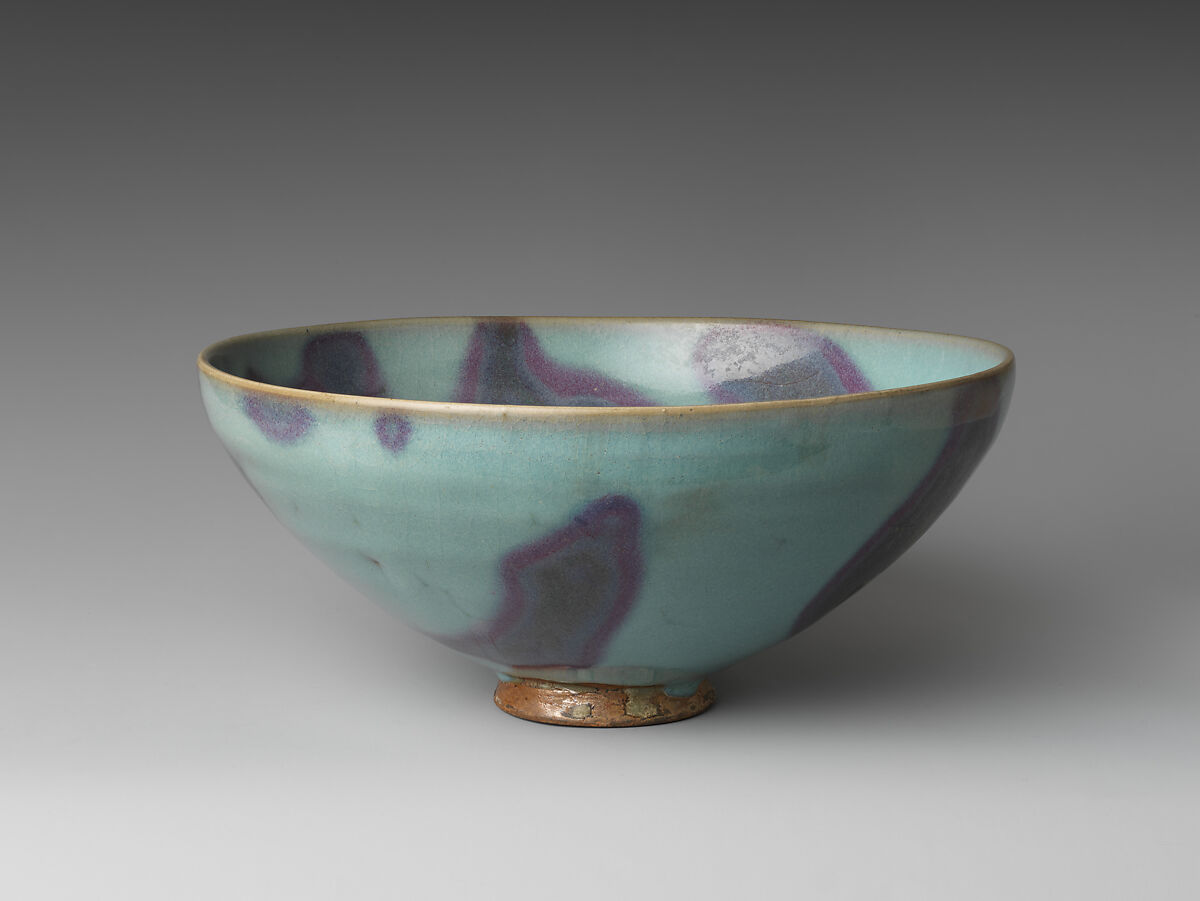 Bowl, Porcelain with glaze and copper-red splash (Jun ware), China
