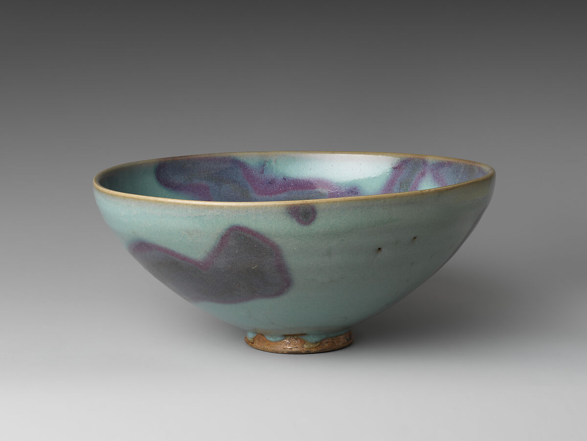 Bowl, Porcelain with glaze and copper-red splash (Jun ware), China