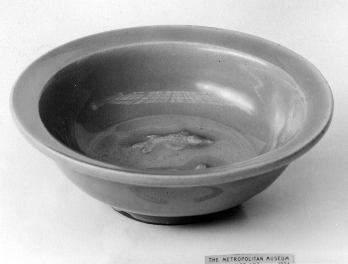 Bowl, Porcelaneous ware with relief decoration under celadon glaze (Longquan ware), China 