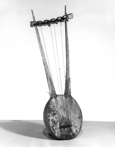 Lyre, Gourd, wood, animal hide, gut string, African (east) 