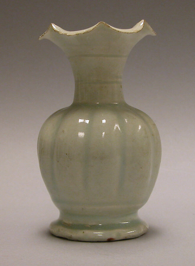 Vase in the shape of a flower, Porcelain with bluish white glaze (Jingdezhen Qingbai ware), China