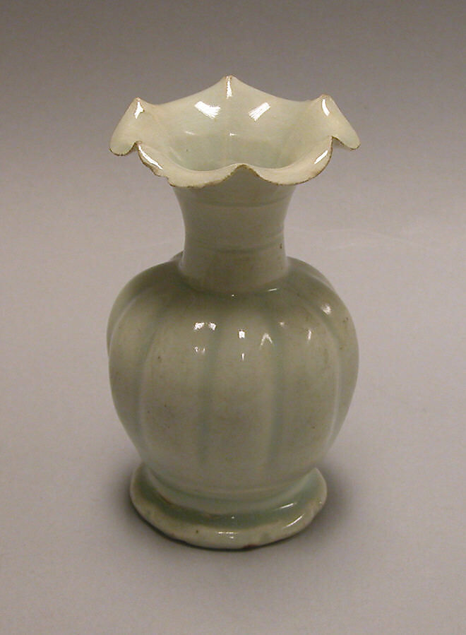 Vase in the shape of a flower, Porcelain with bluish white glaze (Jingdezhen Qingbai ware), China 