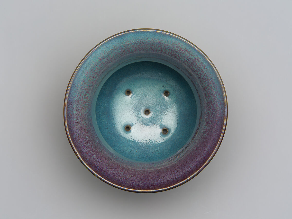 Flower Pot, Stoneware with variegated glaze ("numbered Jun" ware), China