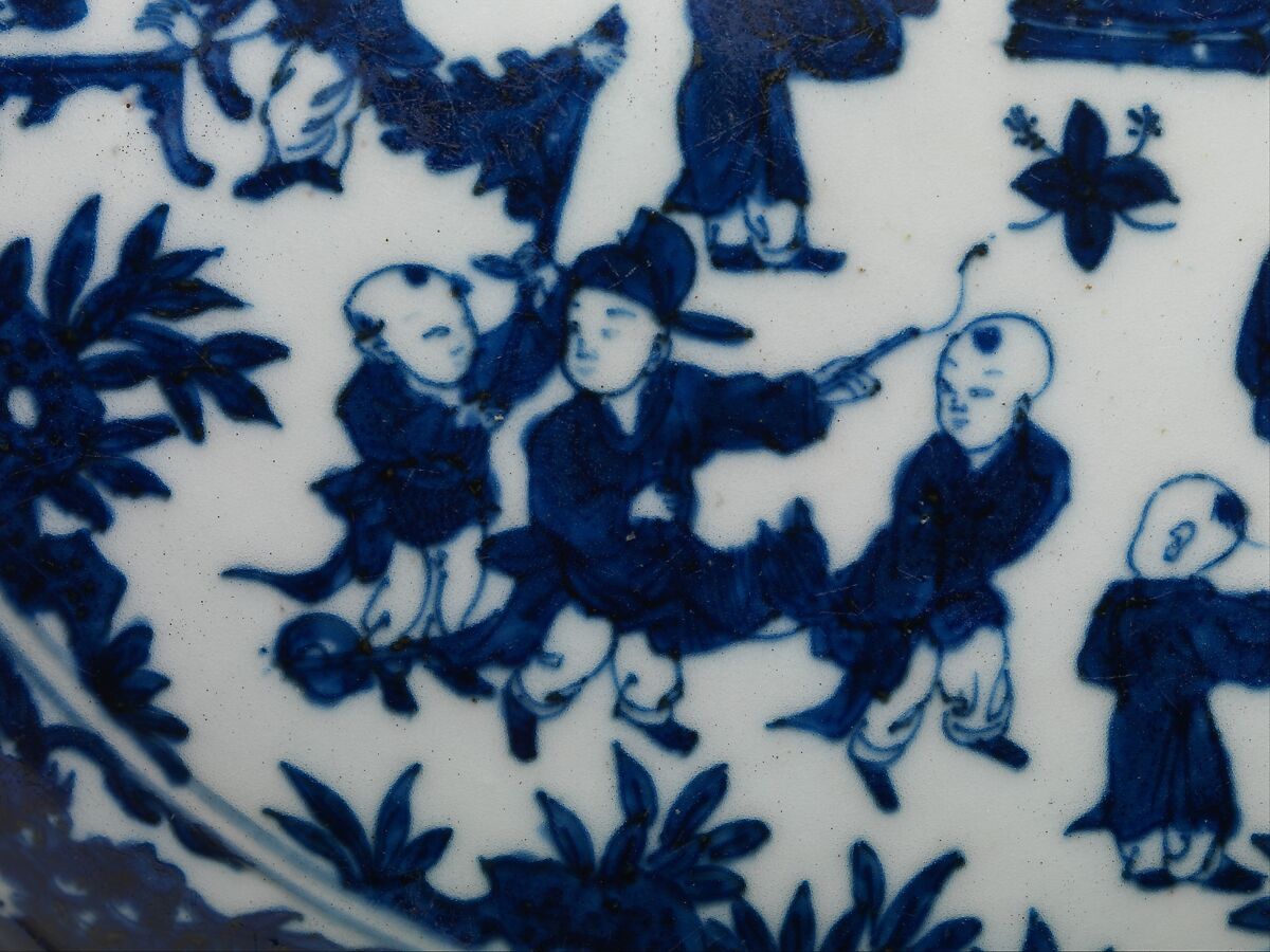 Box with Boys Playing in Garden, Porcelain painted with cobalt blue under transparent glaze (Jingdezhen ware), China