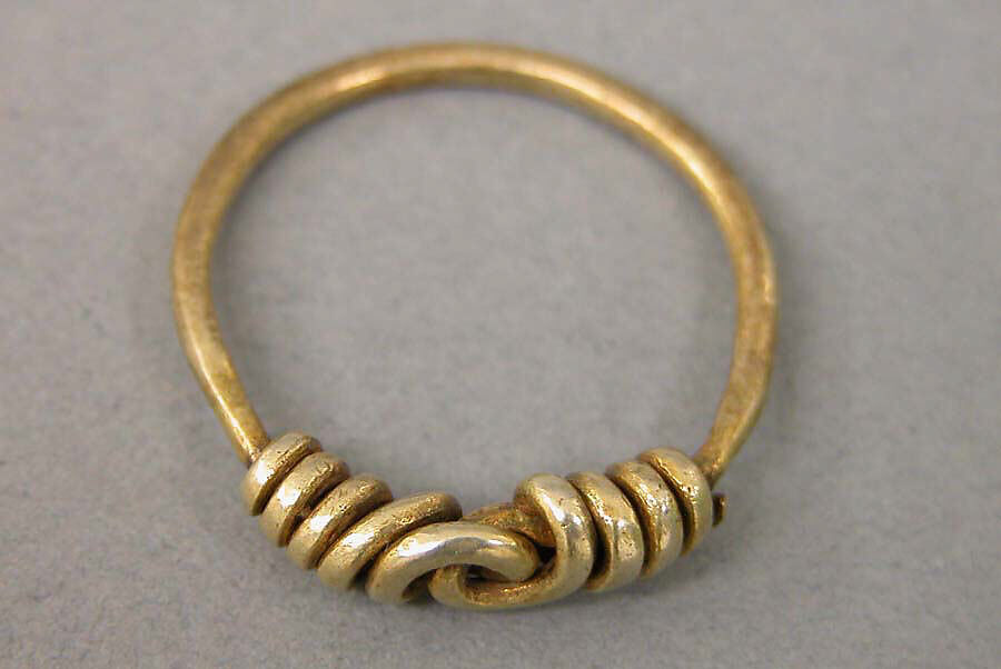 Ring with Twisted Coil Motif, Gold, Indonesia (Java) 