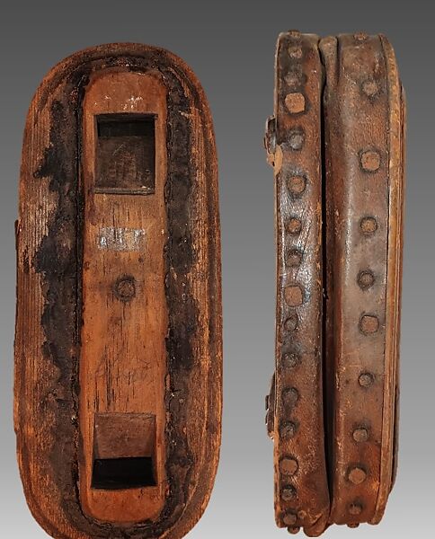 Stopped double pipe with bellows, Wood (red cear or spruce), leather, metal, resin, Native American (Northwest Coast)