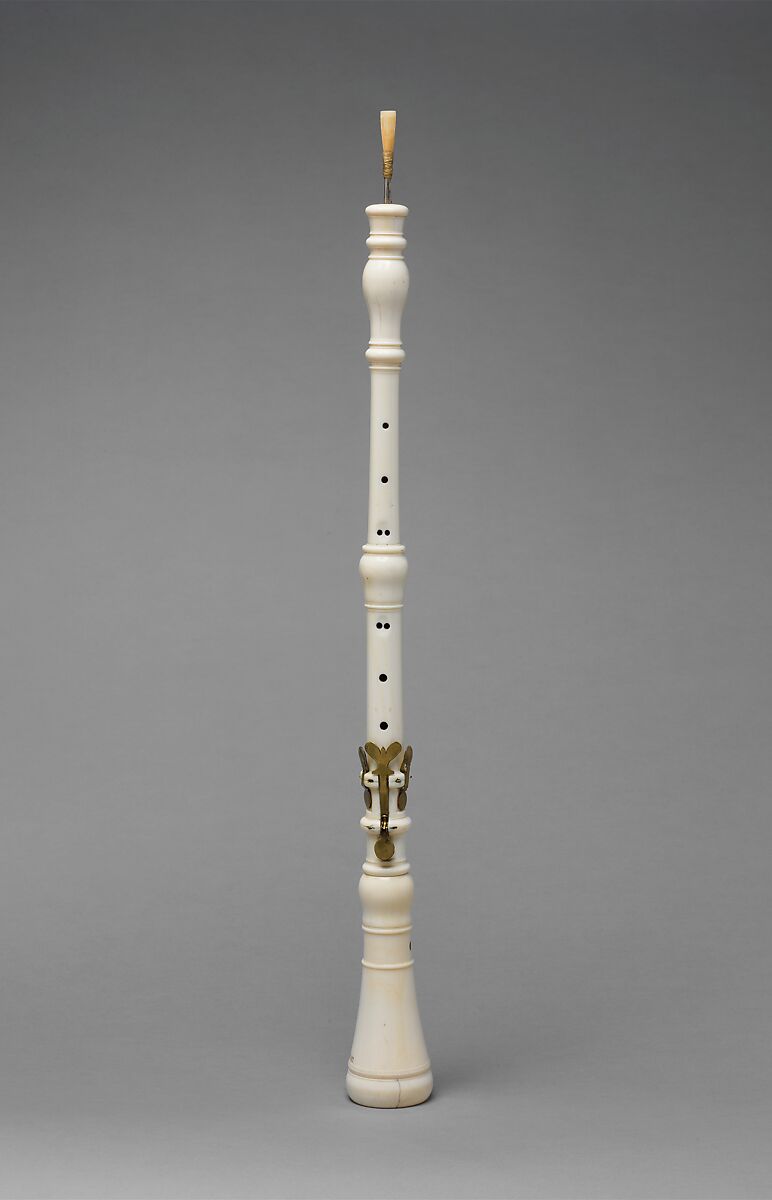 Oboe in C, ivory, brass, German 