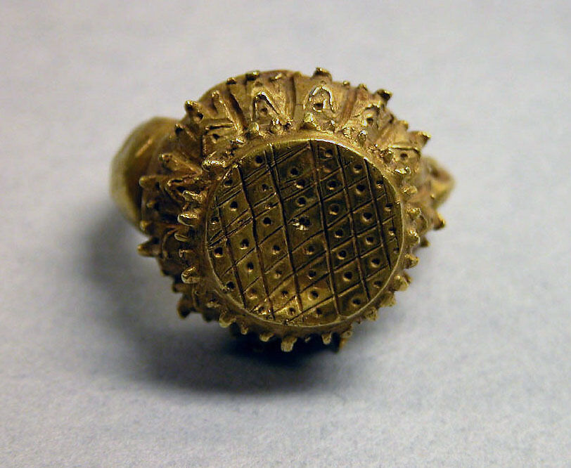 Stirrup-shaped Ring with Bezel with Diaper Design, Gold, Indonesia (Java) 