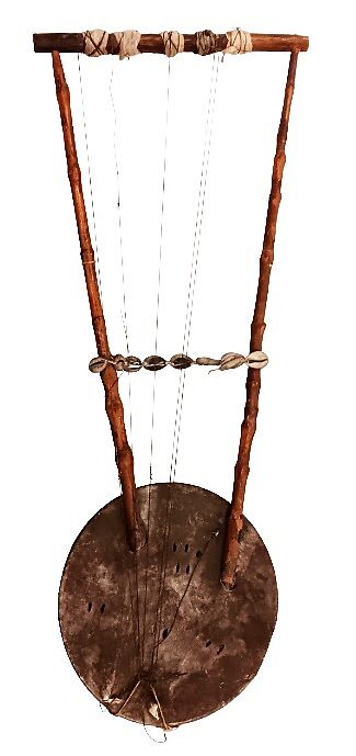 Kissar, Wood, skin, gut strings, cowrie shells, African