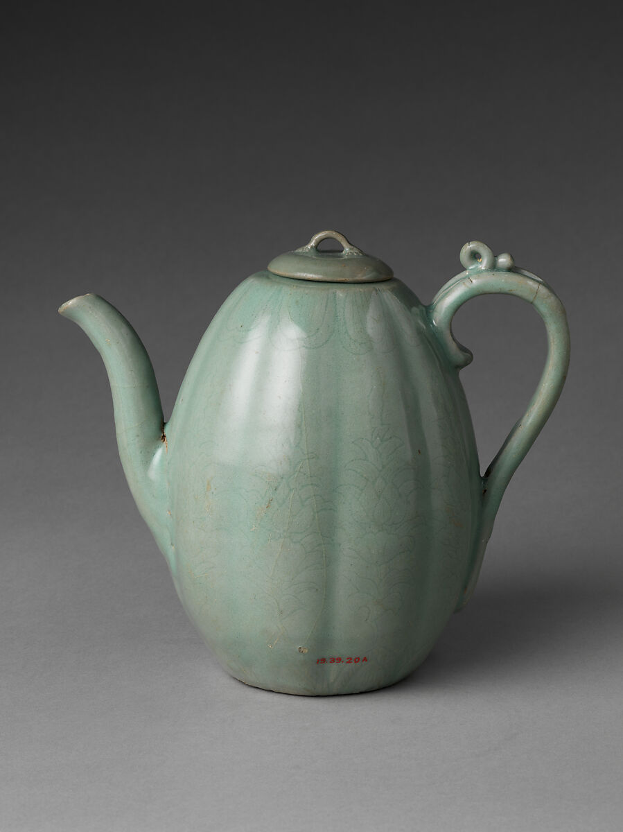 Wine Ewer with Lotuses, Stoneware with incised decoration under celadon glaze, Korea 