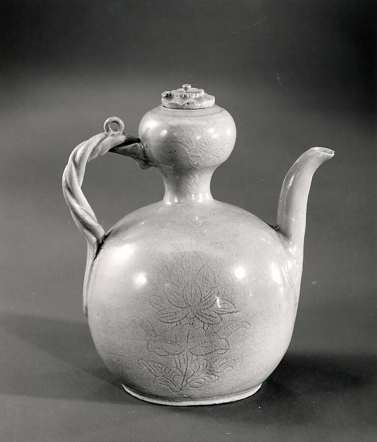 Wine Ewer with Lid, Porcelaneous stoneware with incised decoration under celadon glaze, Korea 