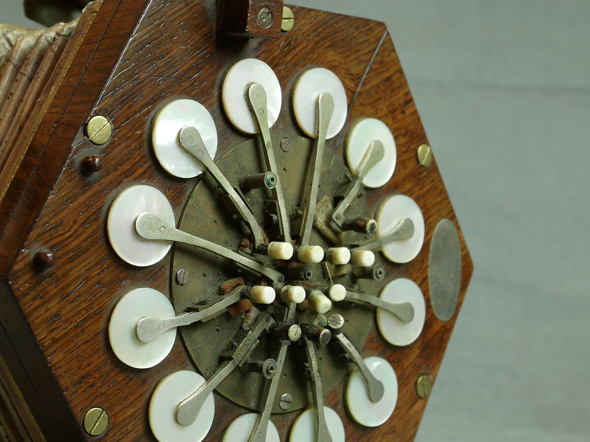 Concertina, Charles Wheatstone (1802–1875), Rosewood, nickel-silver, leather, paper, ivory, tortoiseshell; case of mahogany, British
