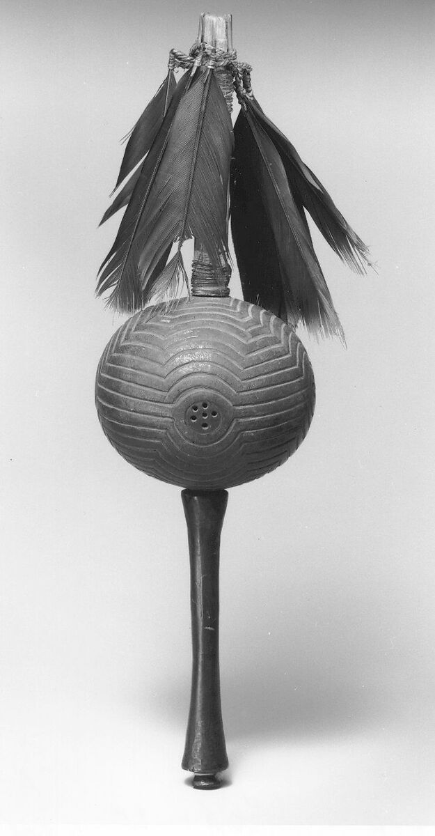 Tsiitsiito (rattle), Hiwi Indians, calabash (Crescentia cujete), wood, curassow feathers (pauxi pauxi), seed and wánali stone, Hiwi 