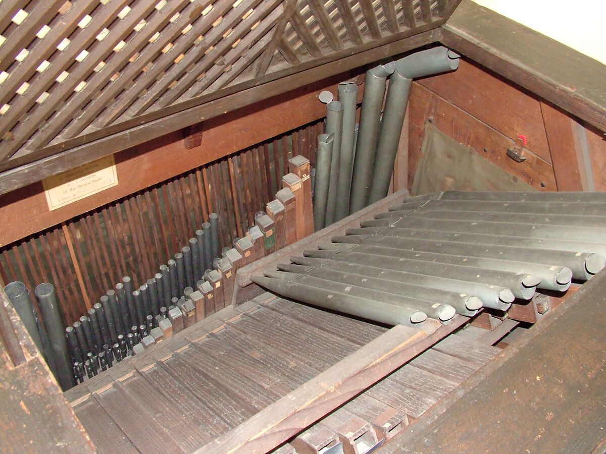 Positive Organ, Woods, metal alloys, leather and various materials., German