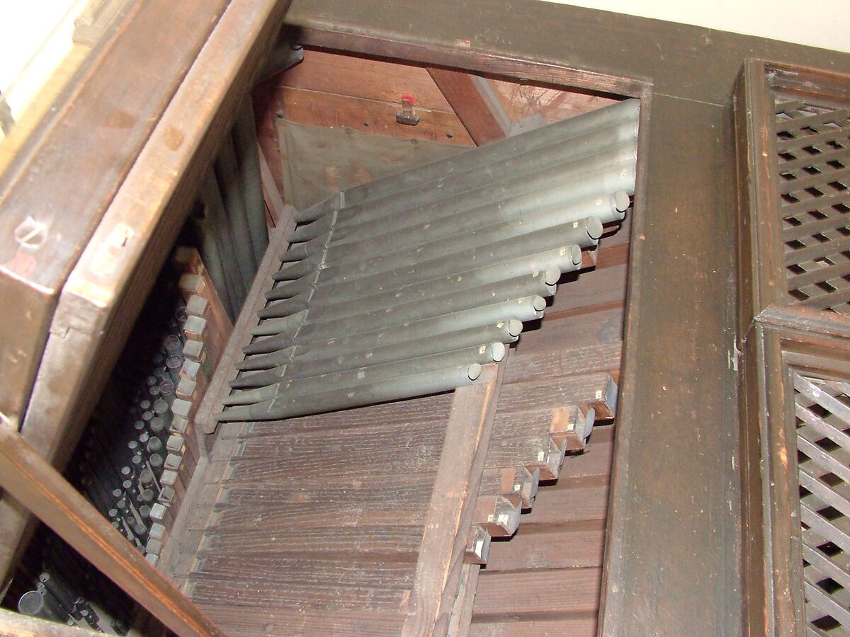 Positive Organ, Woods, metal alloys, leather and various materials., German