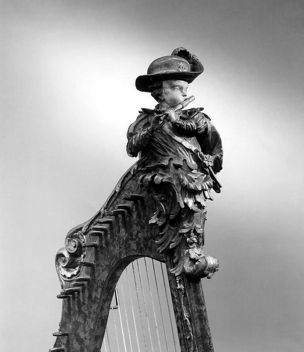 Hooked Harp, Maple, various materials, Austrian