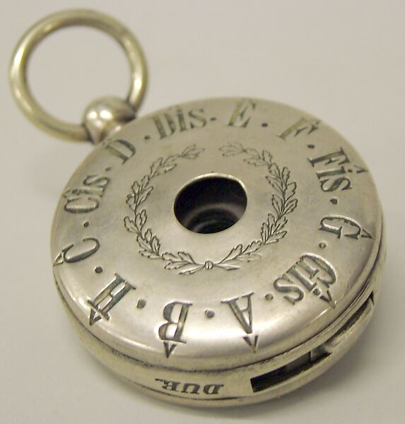 Round Pitch Pipe, Metal, German 