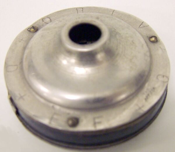 Round Pitch Pipe, Metal 