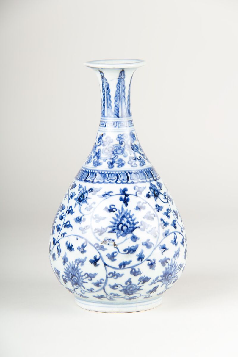 Bottle, Porcelain painted with cobalt blue under transparent glaze (Jingdezhen ware), China 