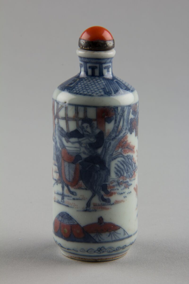 Snuff bottle with theatrical scene, Porcelain with underglaze red and blue, glass stopper, China