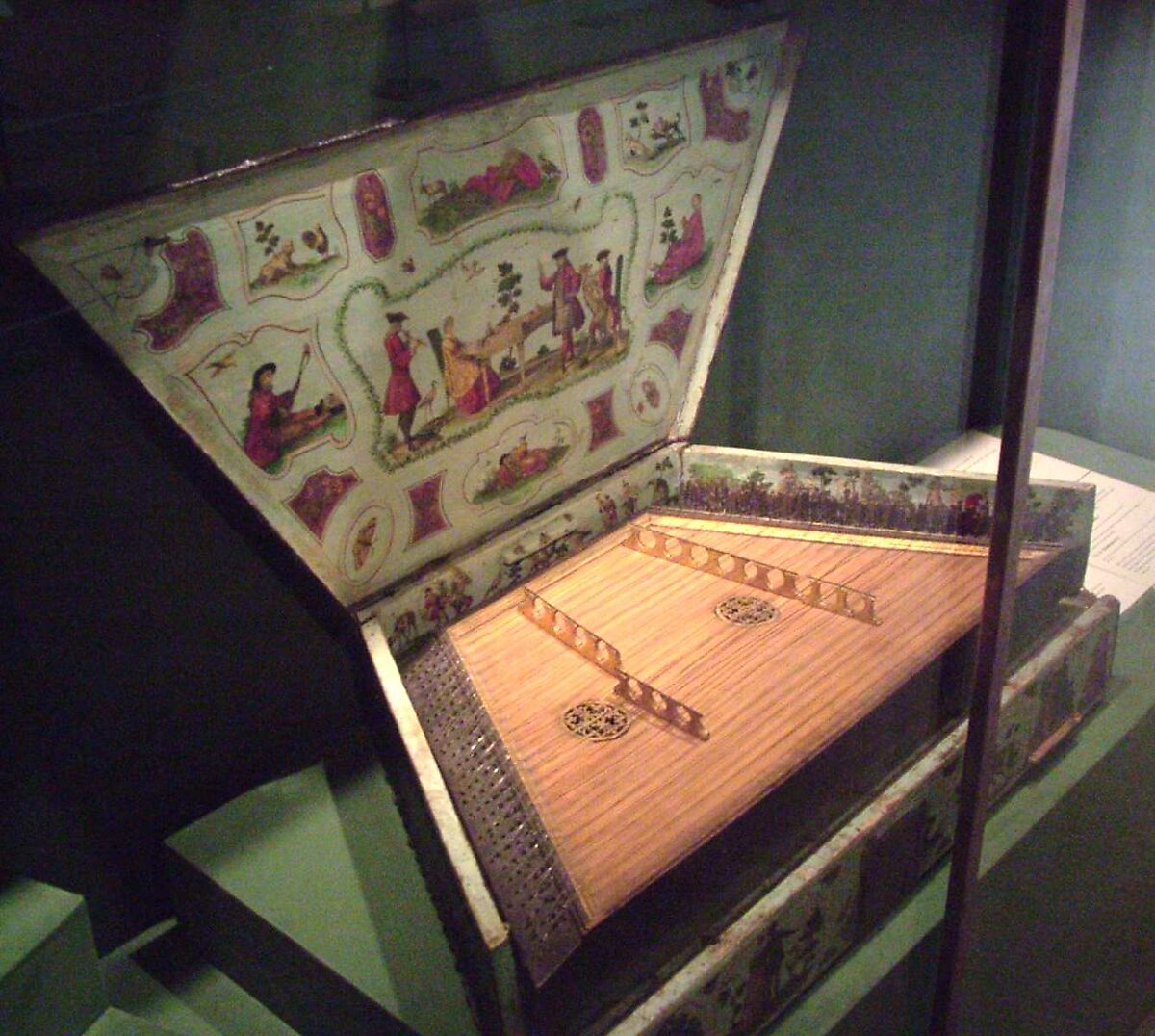Dulcimer, Wood and various materials, Italian