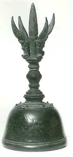Gheṇṭa (prayer bell)