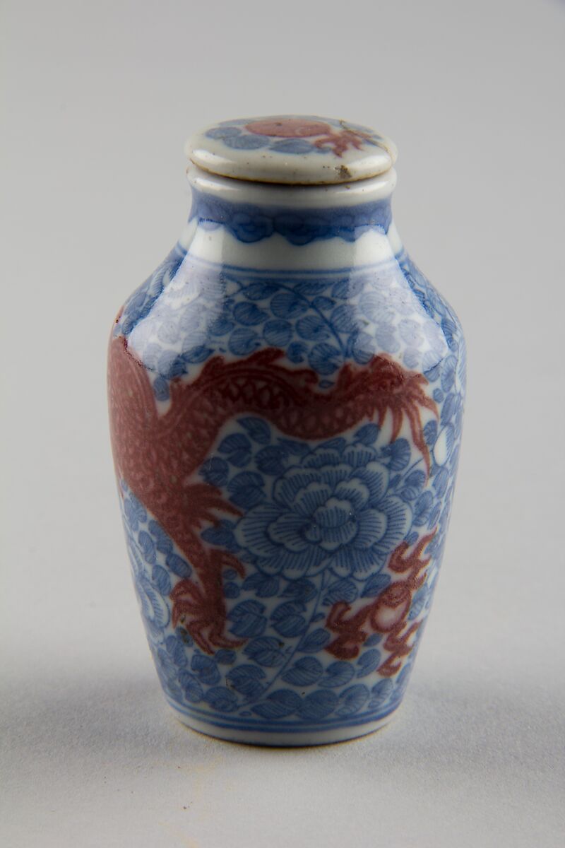 Snuff Bottle, Porcelain painted in underglaze blue and red, China