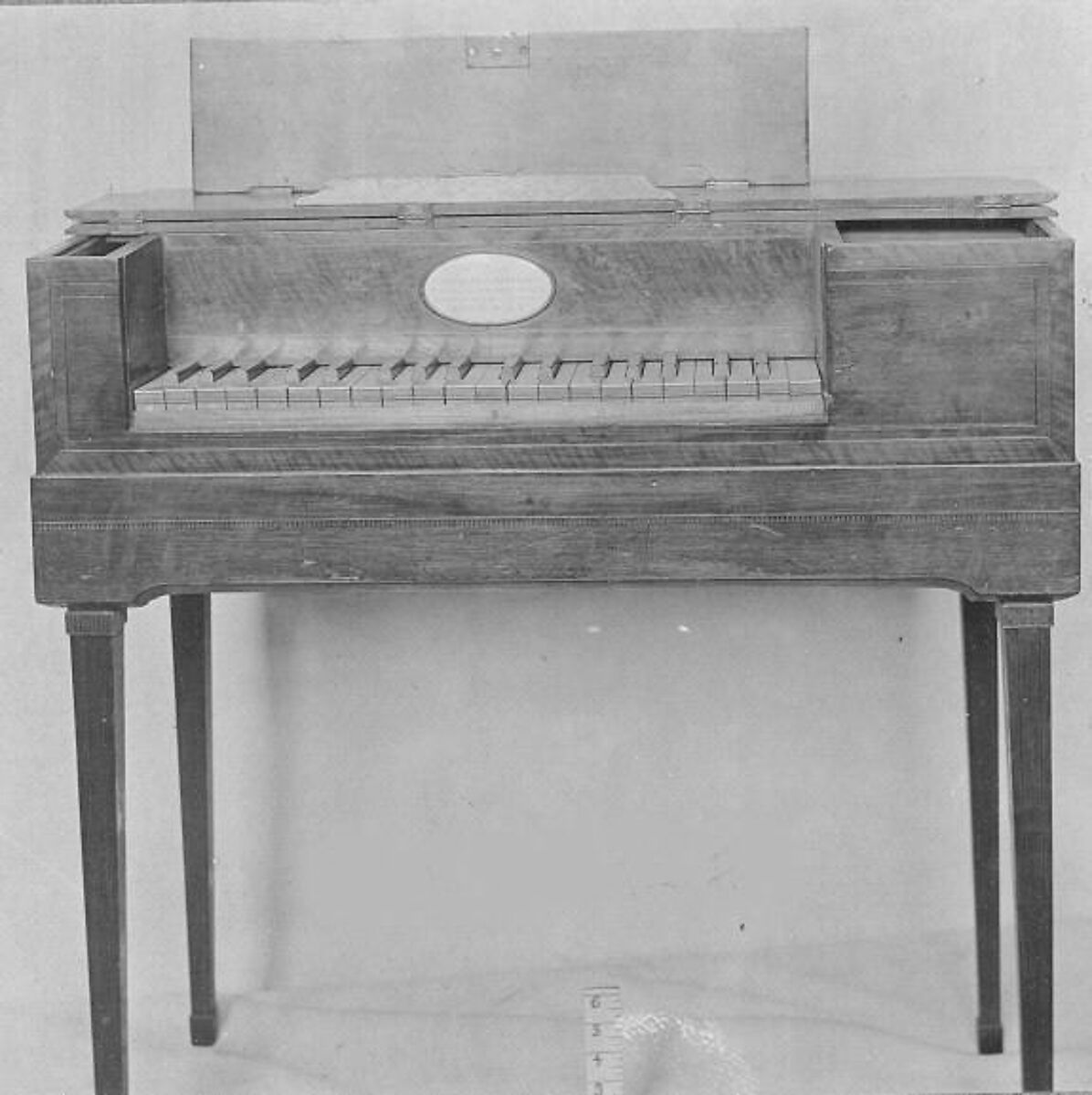 Square Piano (Portable Model), Longman &amp; Broderip, Mahogany veneer case, ivory naturals, ebony accidentals., British 