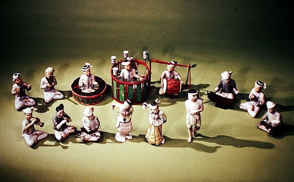 Saing Waing Ah-Pwe (figures of Burmese orch)