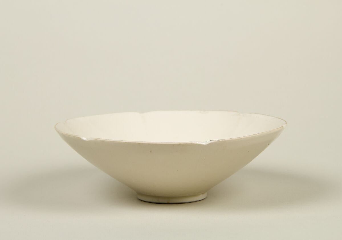 Bowl, Porcelain with ivory glaze (Ding ware type), China