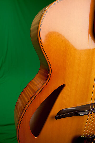 Archtop Guitar, James D'Aquisto (American, New York 1935–1995 Corona, California), Spruce, maple, ebony, American