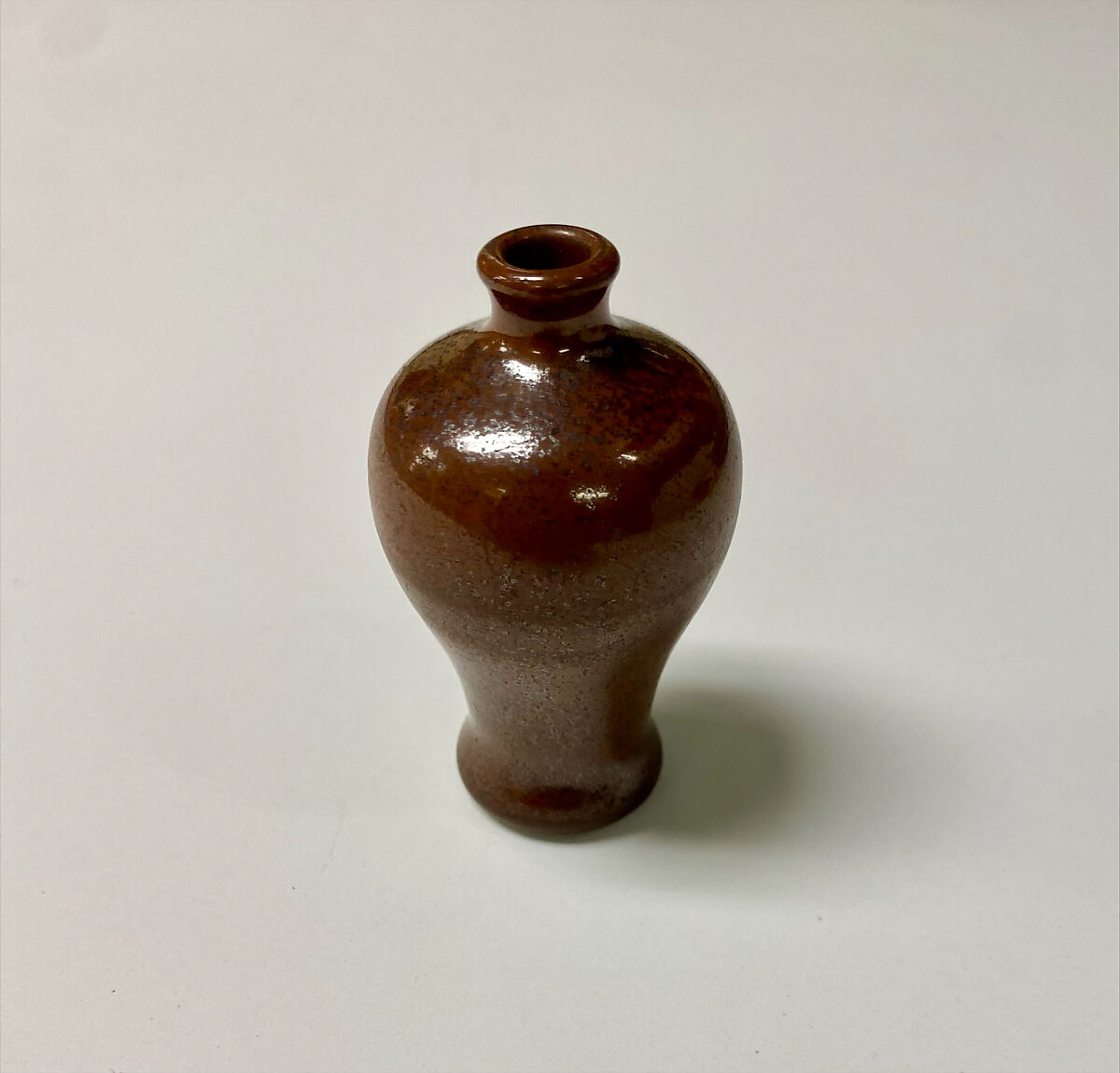 Minature meiping vase, Porcelain with iron rust glaze (Jingdezhen ware), China 