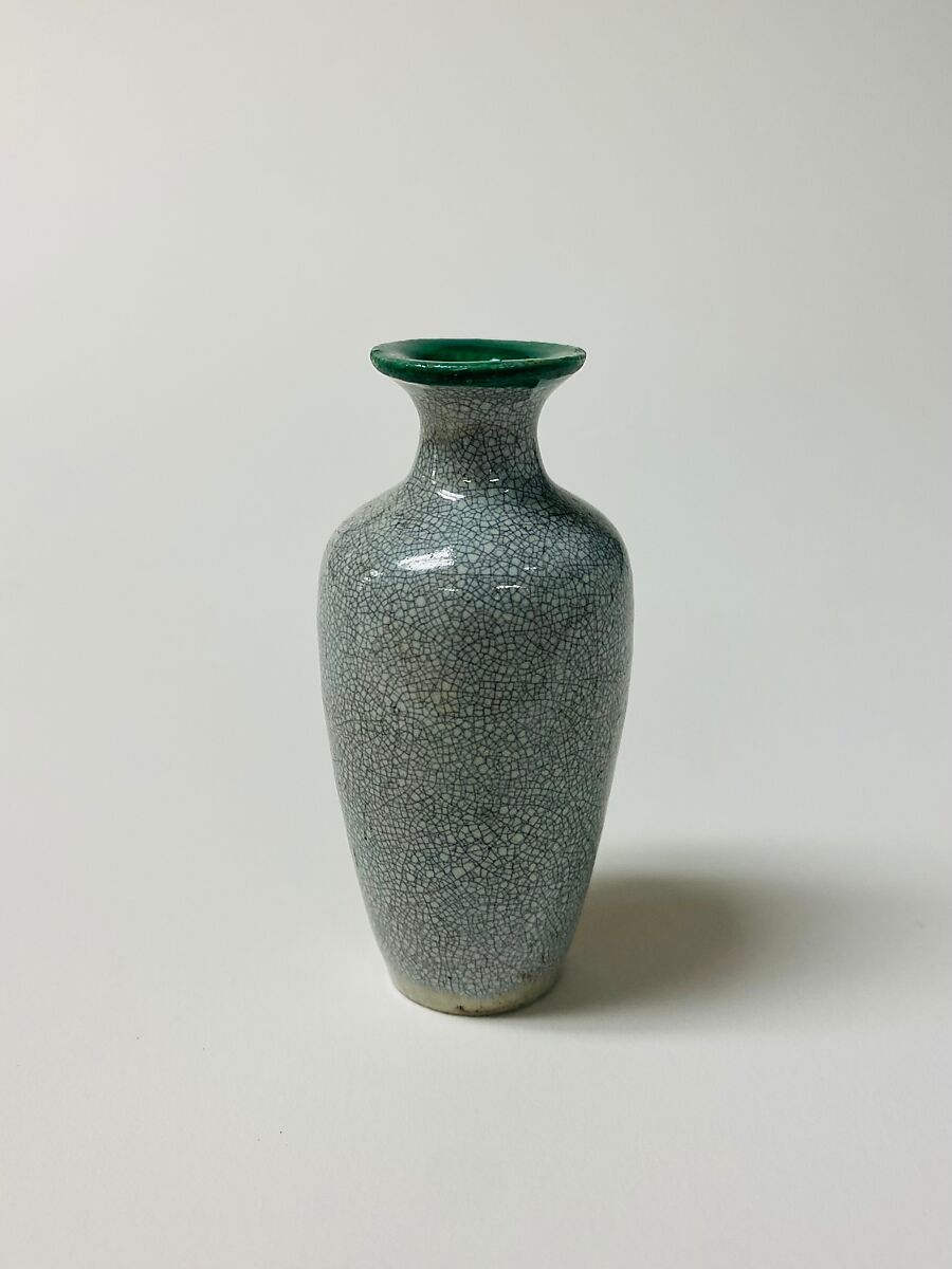 Minature vase, Porcelain with green and crackled grey glaze (Jingdezhen ware), China 