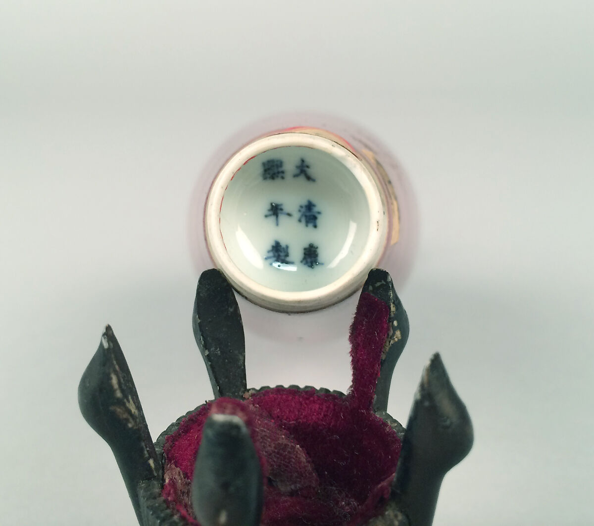 Vase, Porcelain with peach-bloom glaze; carved and pierced wood stand, lined with red velvet, China