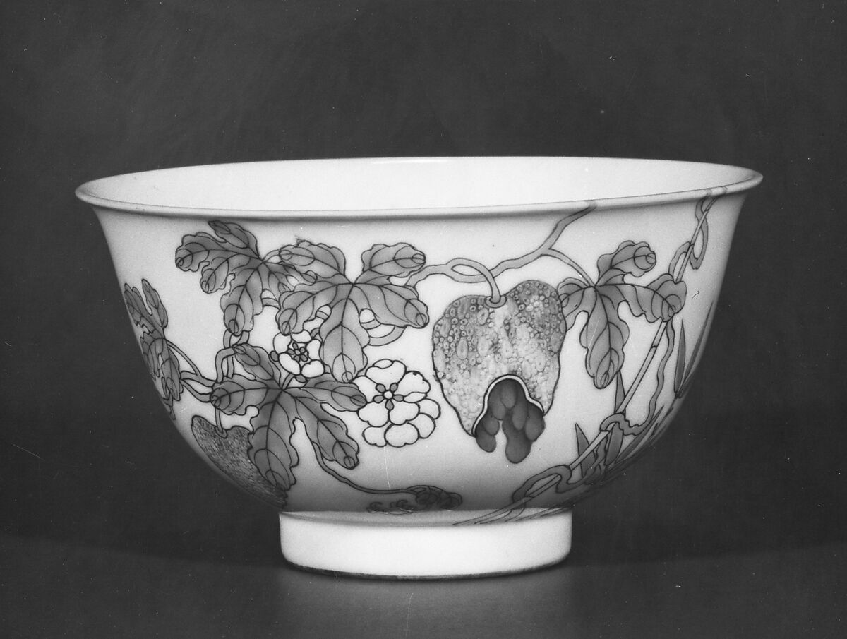 Bowl with bitter melons and butterflies, Porcelain painted with overglaze enamels (Jingdezhen ware), China 