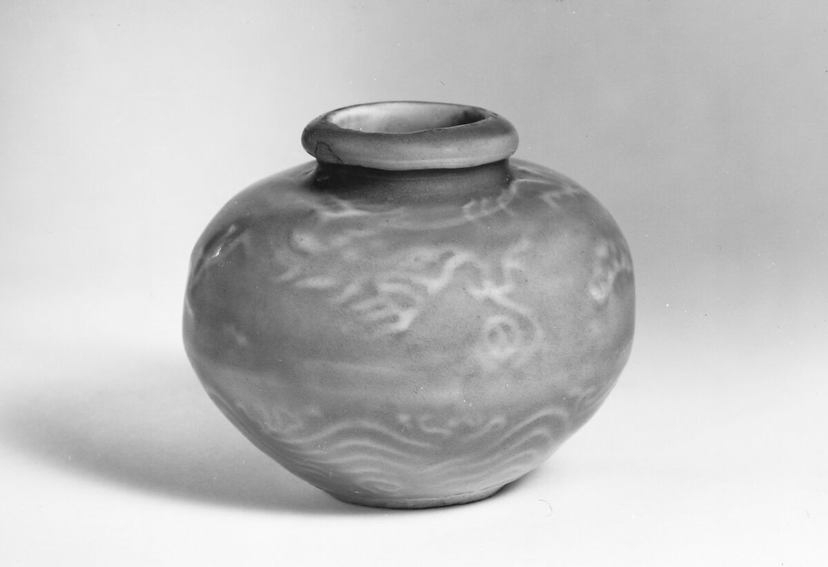 Small Jar, Porcelaneous stoneware (Longquan ware), China 
