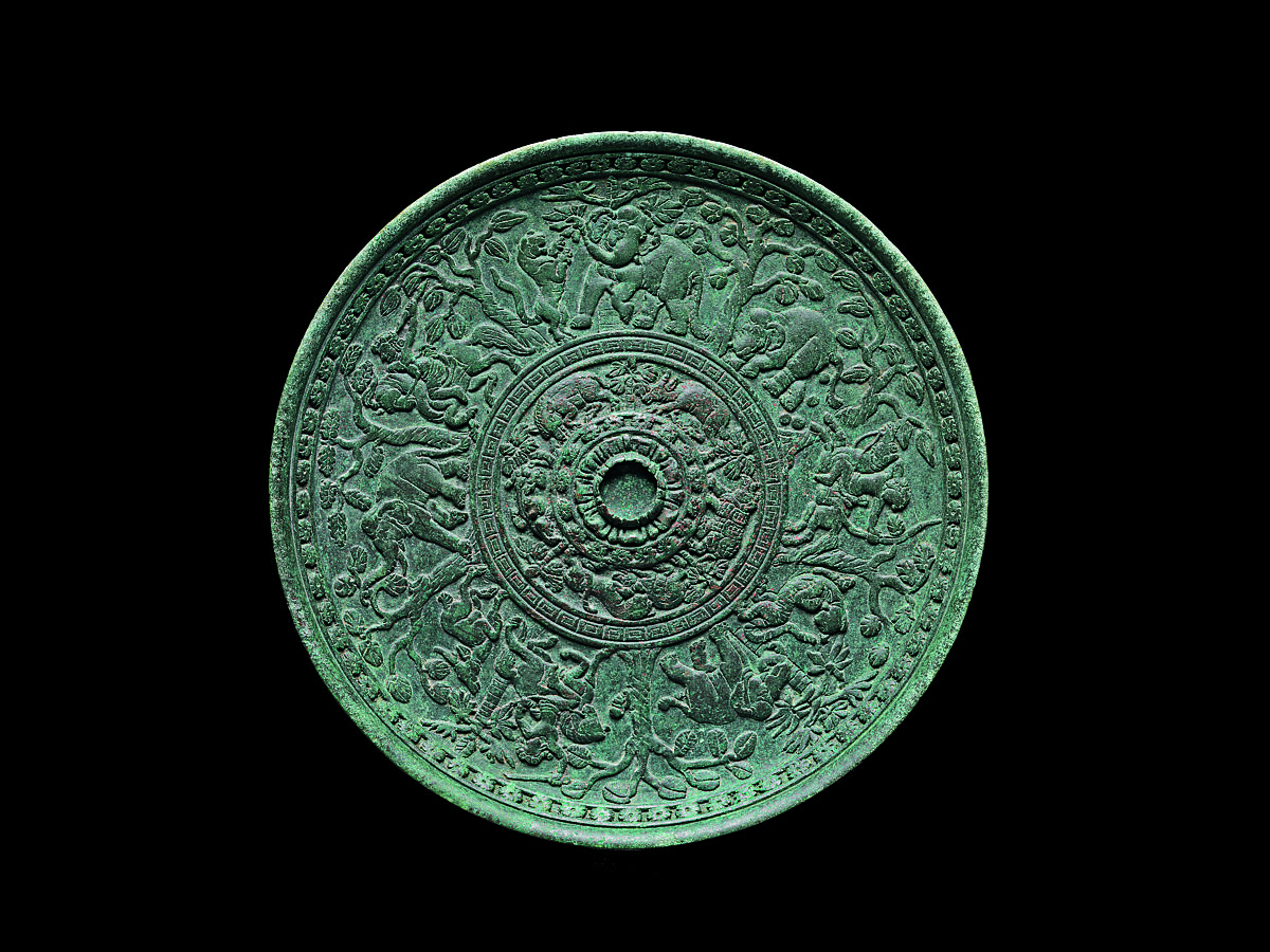 Footed Dish with Equestrian Hunting Scene, Copper alloy, Central Vietnam 