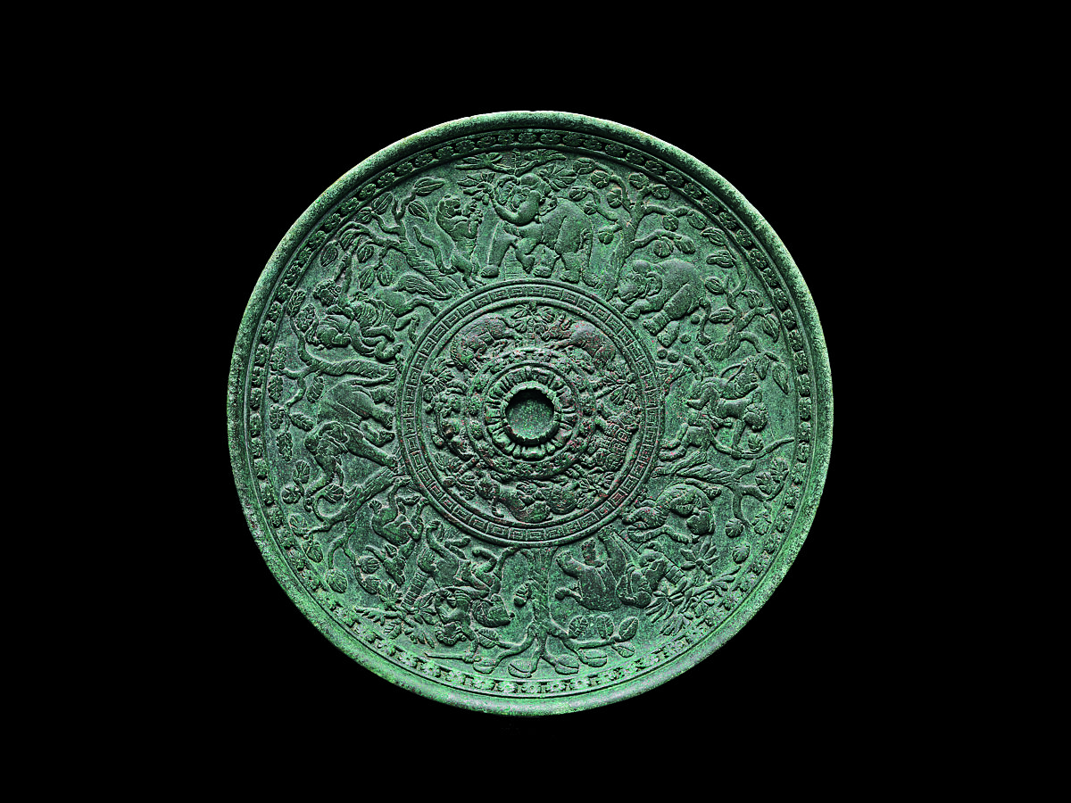 Footed Dish with Equestrian Hunting Scene, Copper alloy, Central Vietnam