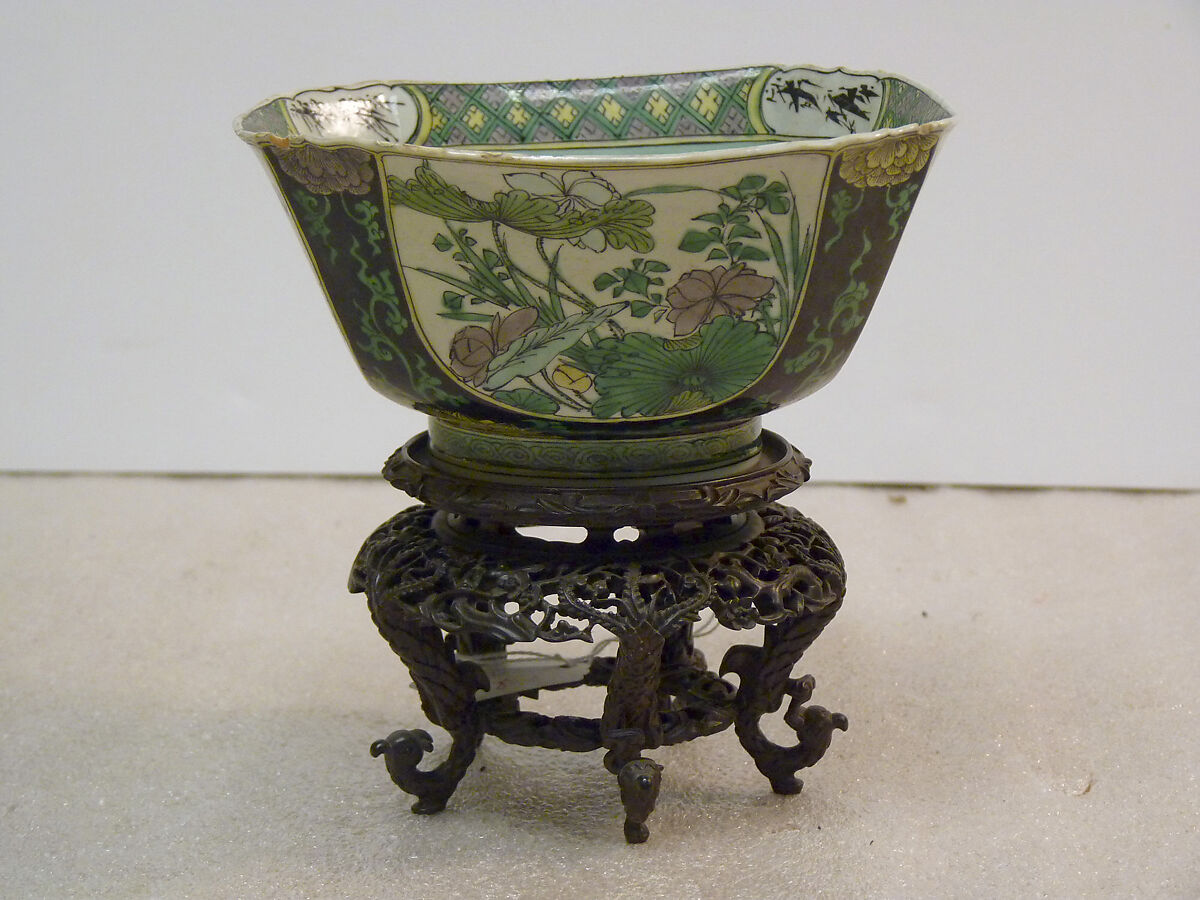 Bowl (one of a pair), Porcelain painted in polychrome enamels, with white enamel on the biscuit, China