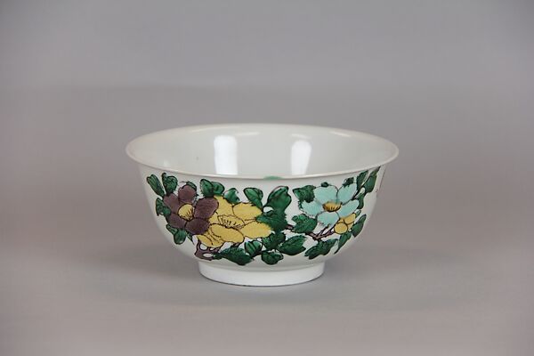 Bowl, Porcelain with overglaze enamels, China