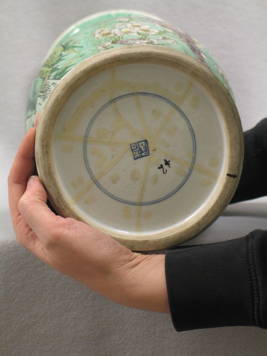 Vase, Porcelain decorated in famille verte enamels, China