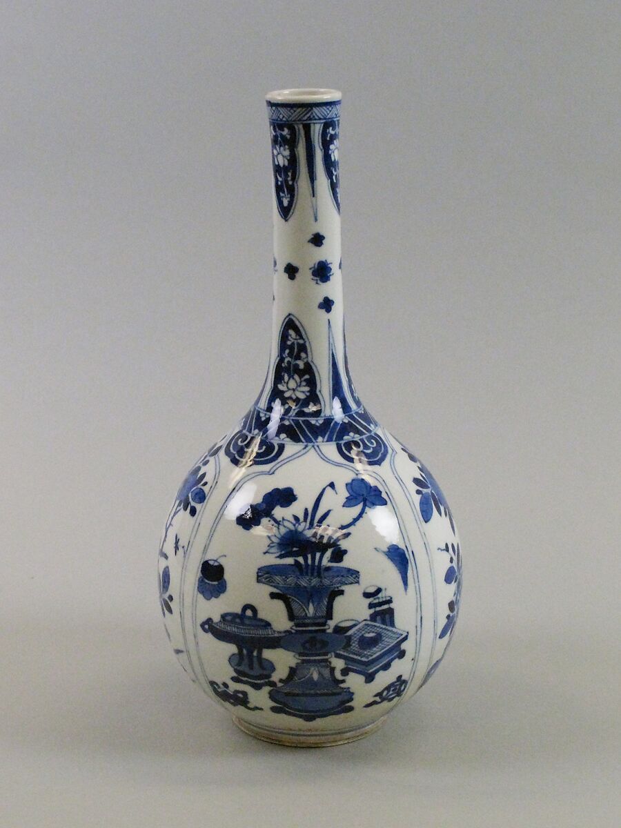 Vase with flowers, Porcelain painted in underglaze cobalt blue (Jingdezhen ware), China 