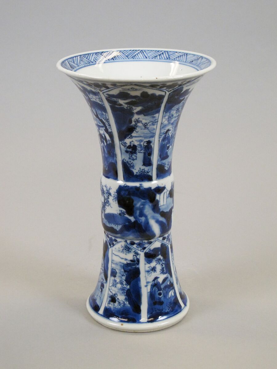 Vase, Porcelain painted in underglaze blue, China