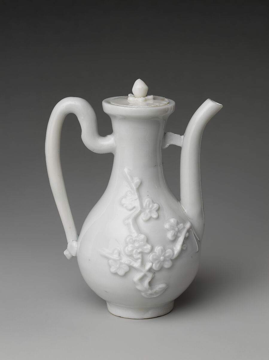 Covered Ewer, Porcelain with a clear glaze, Dehua ware (blanc de chine), China