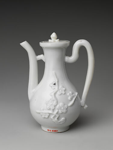 Covered Ewer