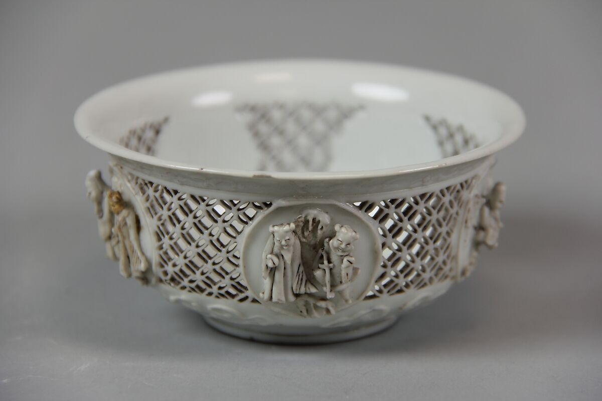 Cup, Porcelain with low- and high-relief and pierced decoration, in the biscuit and under a clear glaze, China