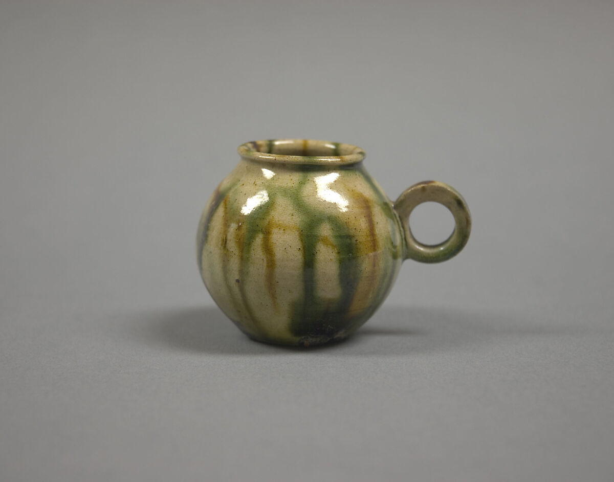 Cup with ring handle, Earthenware with three color (sancai) glaze, China